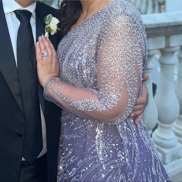 Catwalk couture gown / prom dress - Picture 2 of 3